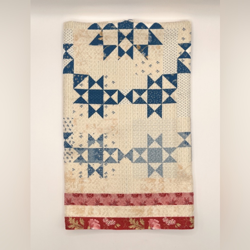Microfiber “Sparklers” Kitchen Towels by Laundry Basket (set of two) - Picture 6 of 9